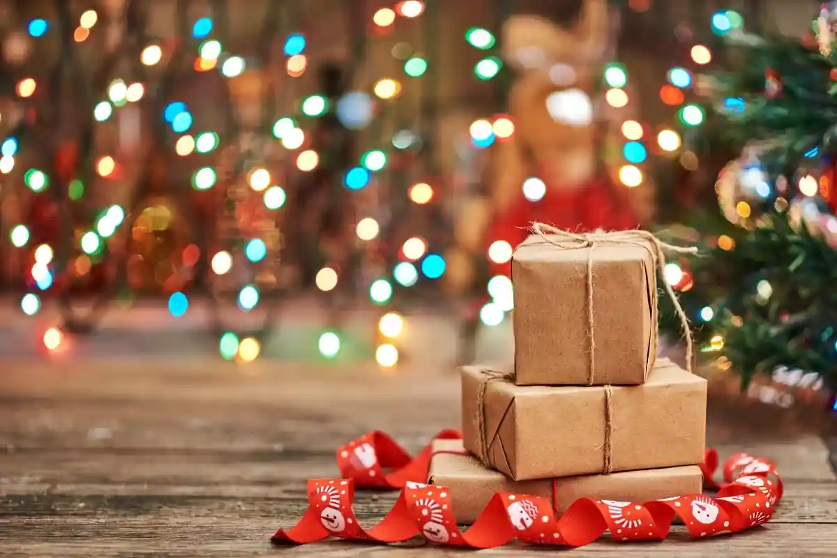 Немцы хотят сэкономить на рождественских подарках: они заявляли это еще месяцем ранее. Фото: ESstock / shutterstock.com