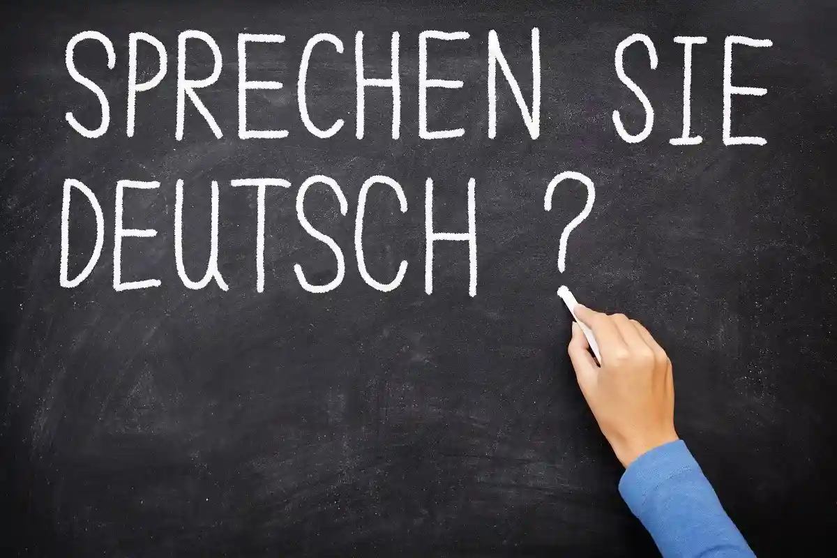 В 2005 году более 100 000 молодых англичан все еще выбирали немецкий язык в своих GCSE.