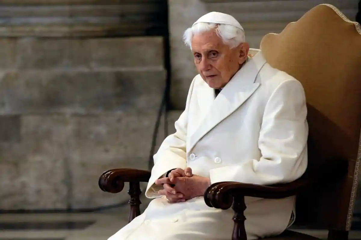Почетный Папа Бенедикт XVI