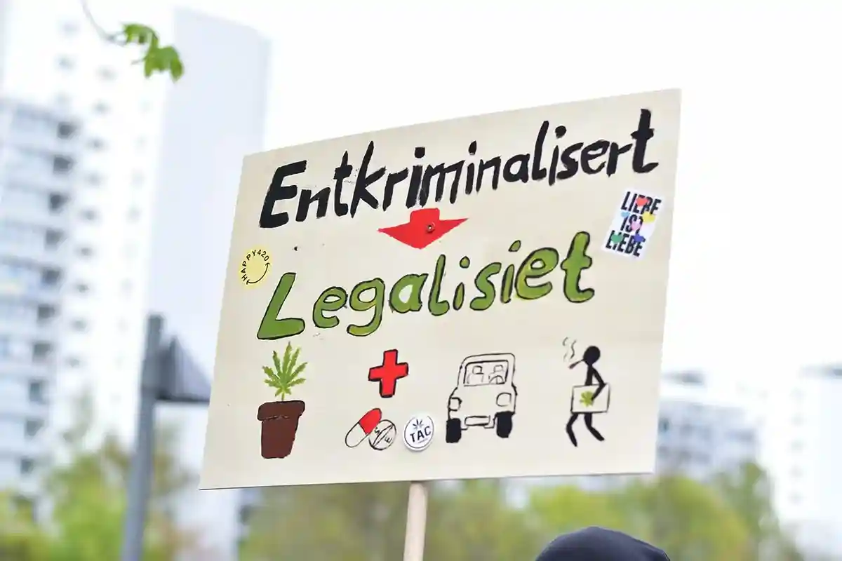 Легализация каннабиса в Германии. Фото: shutterstock.com