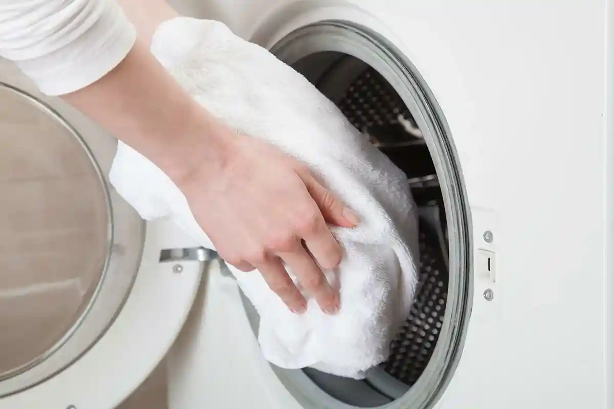 Почему нельзя стирать постельное белье и полотенца. Фото: Shutterstock.com