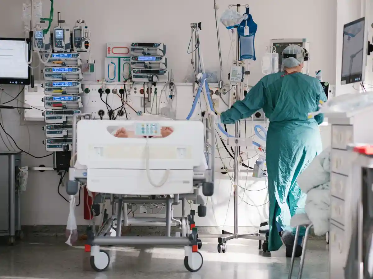 "Больницы в реанимации" - поможет ли реформа?