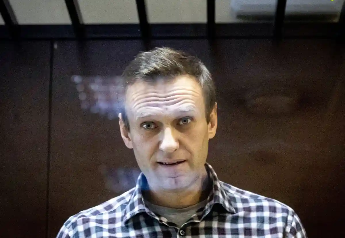 Противник Кремля Навальный уже два года в тюрьме