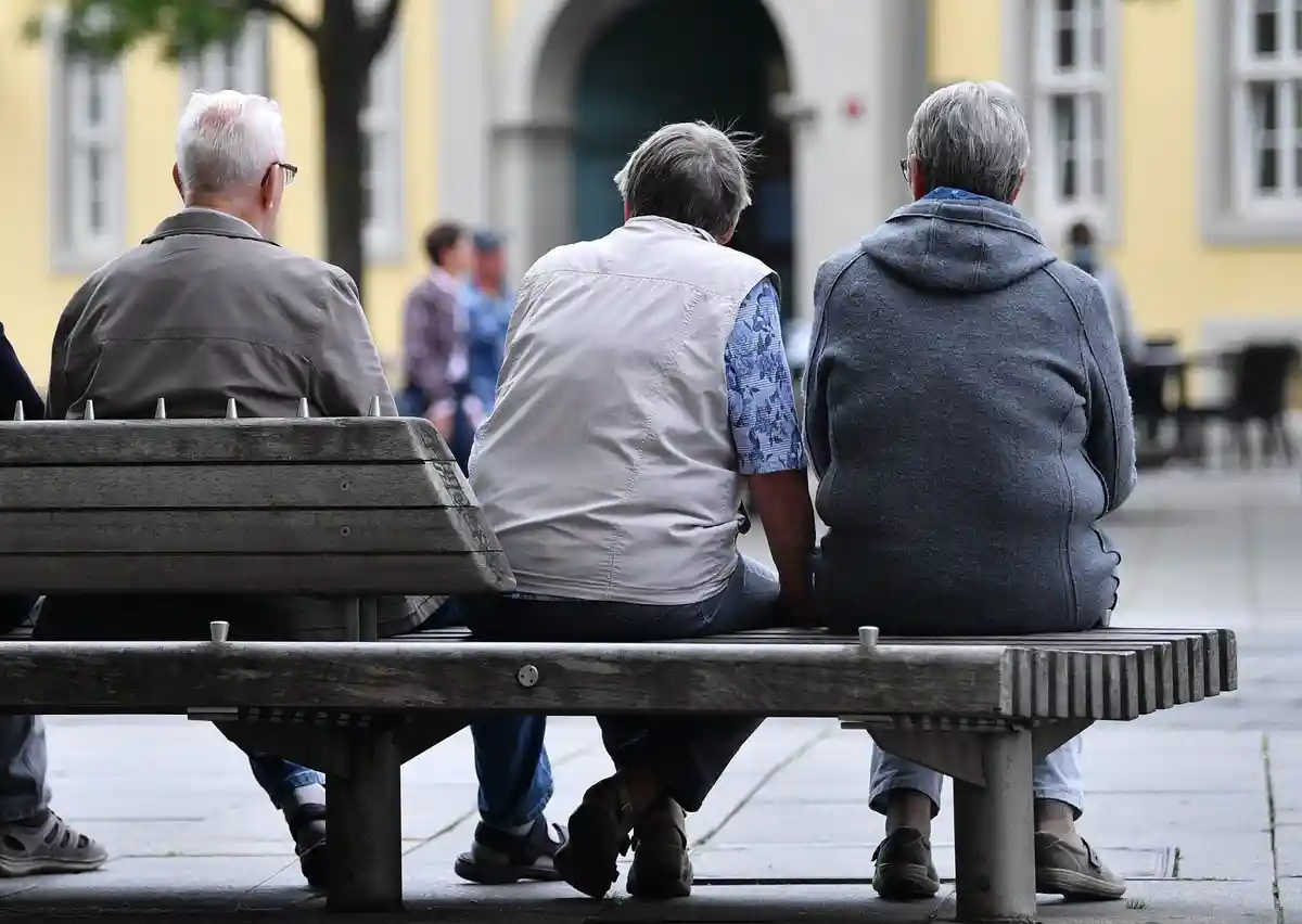 В Германии многие пожилые люди работают дольше