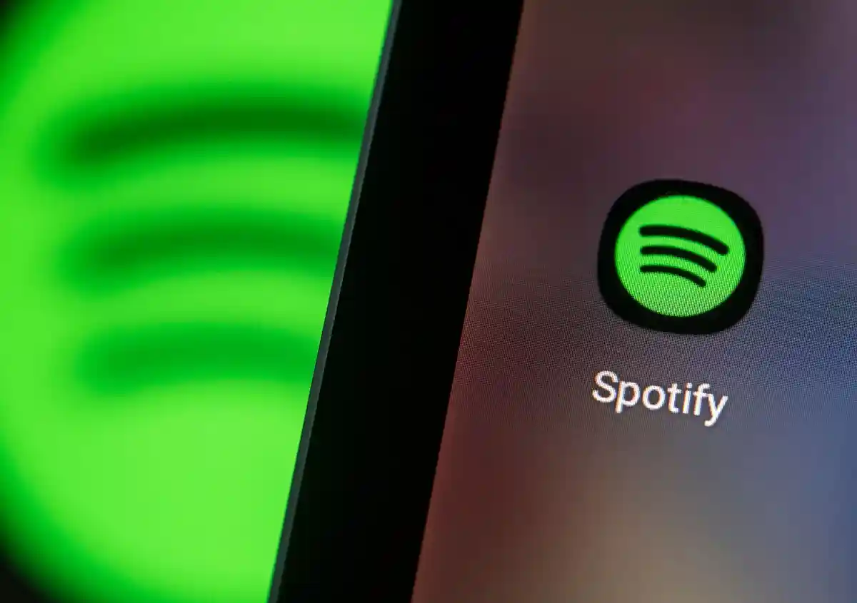 Spotify сокращает рабочие места