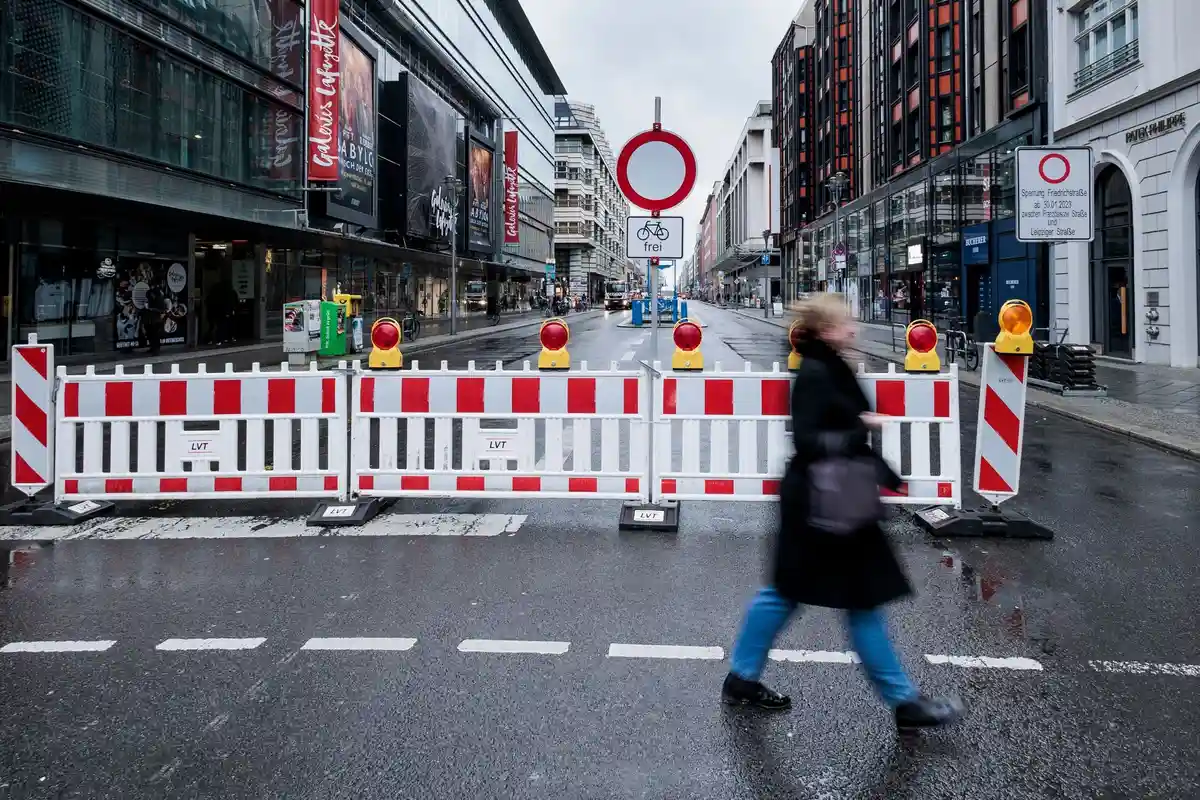 Часть Фридрихштрассе становится пешеходной зоной