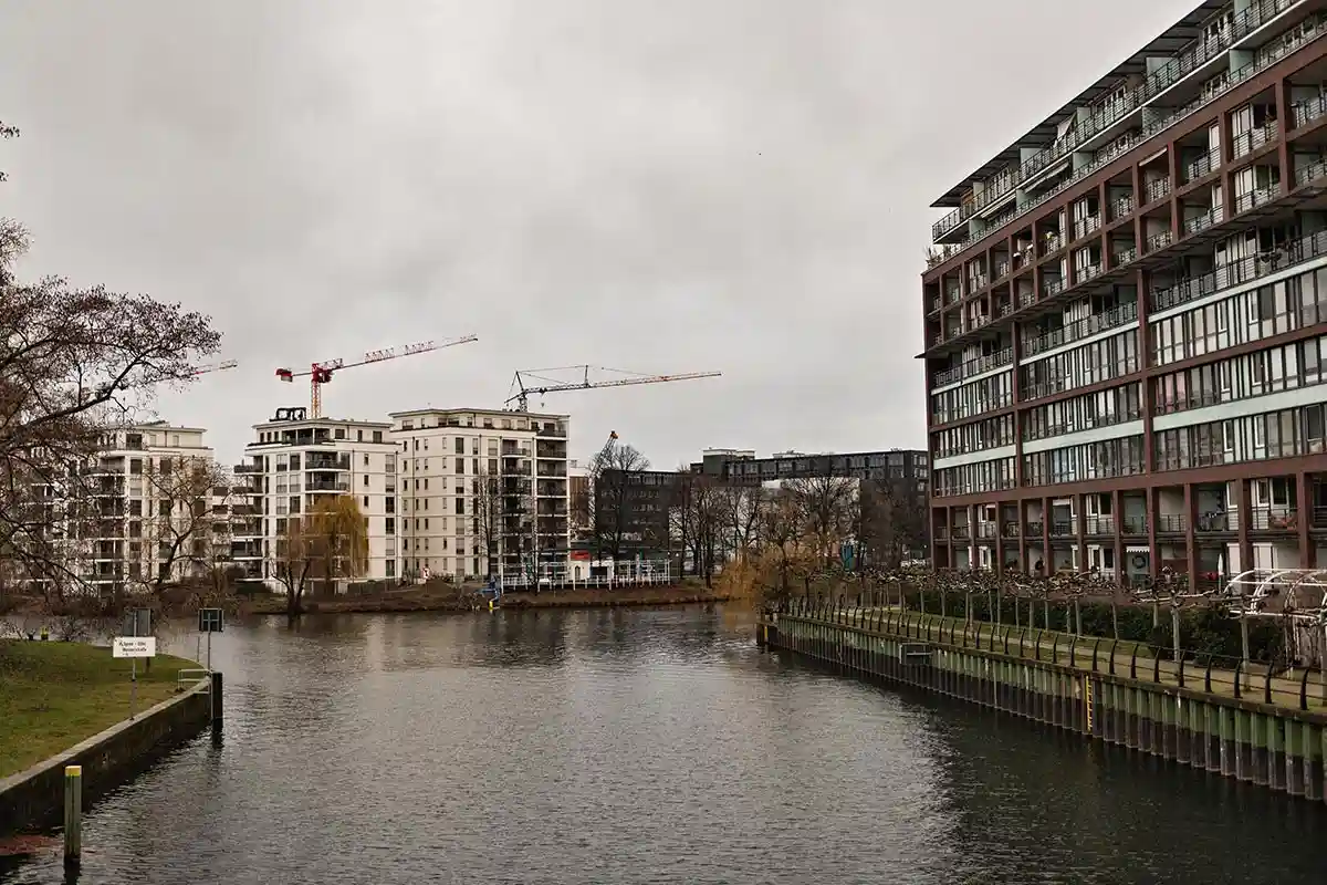 Что нужно знать об ипотеке и комиссиях при покупке недвижимости в Германии в 2023 году. Фото: aussiedlerbote.de