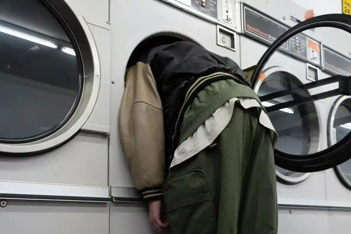 Экономия при стирке одежды: как правильно заполнять стиральную машину. Фото: unsplash.com