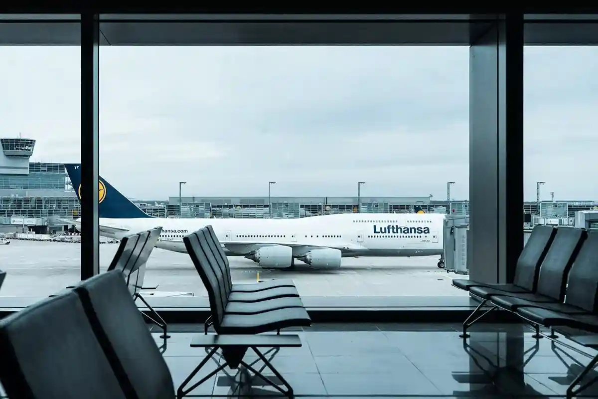 Рейсы Lufthansa в Германии отменены из-за сбоя
