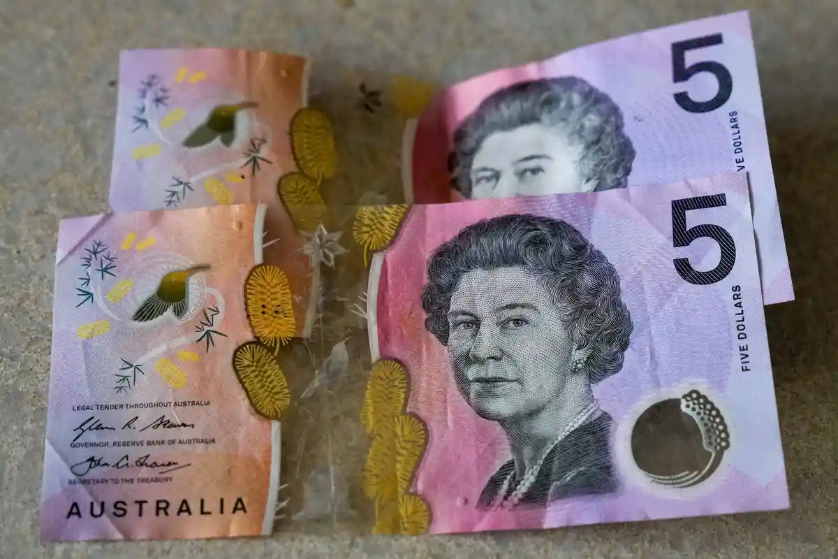 Австралийские пятидолларовые банкноты