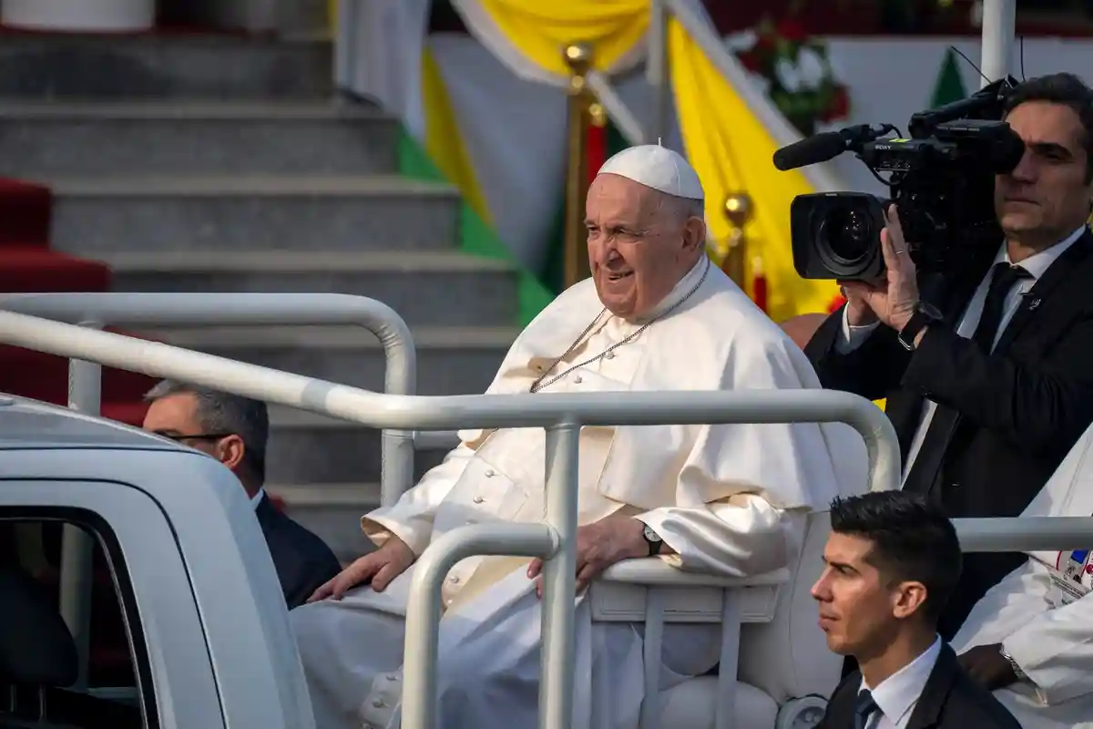 Папа Римский оказывает давление на политику в Южном Судане