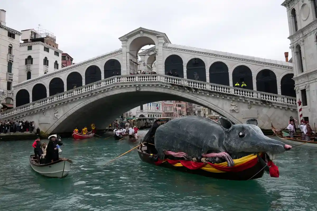 Торжественное открытие Венецианского карнавала