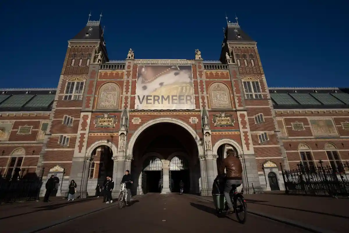 Выставка Вермеера в Амстердаме