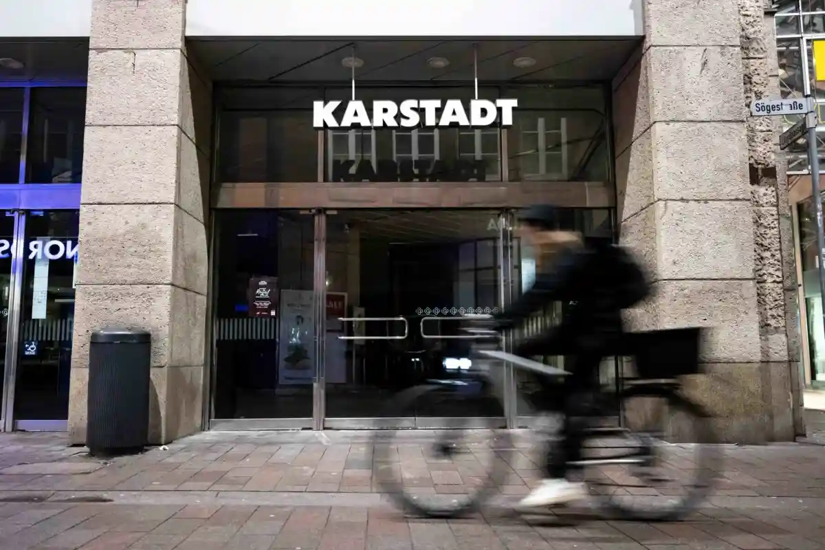 "Место расположения "Карштадта" на Херманнплац не может оставаться в прежнем виде". Фото: Sina Schuldt/dpa