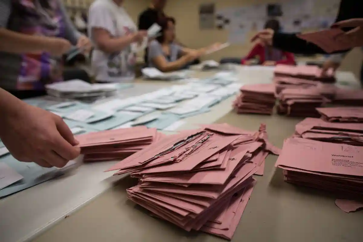 В Берлине не подсчитаны еще 450 избирательных бюллетеней