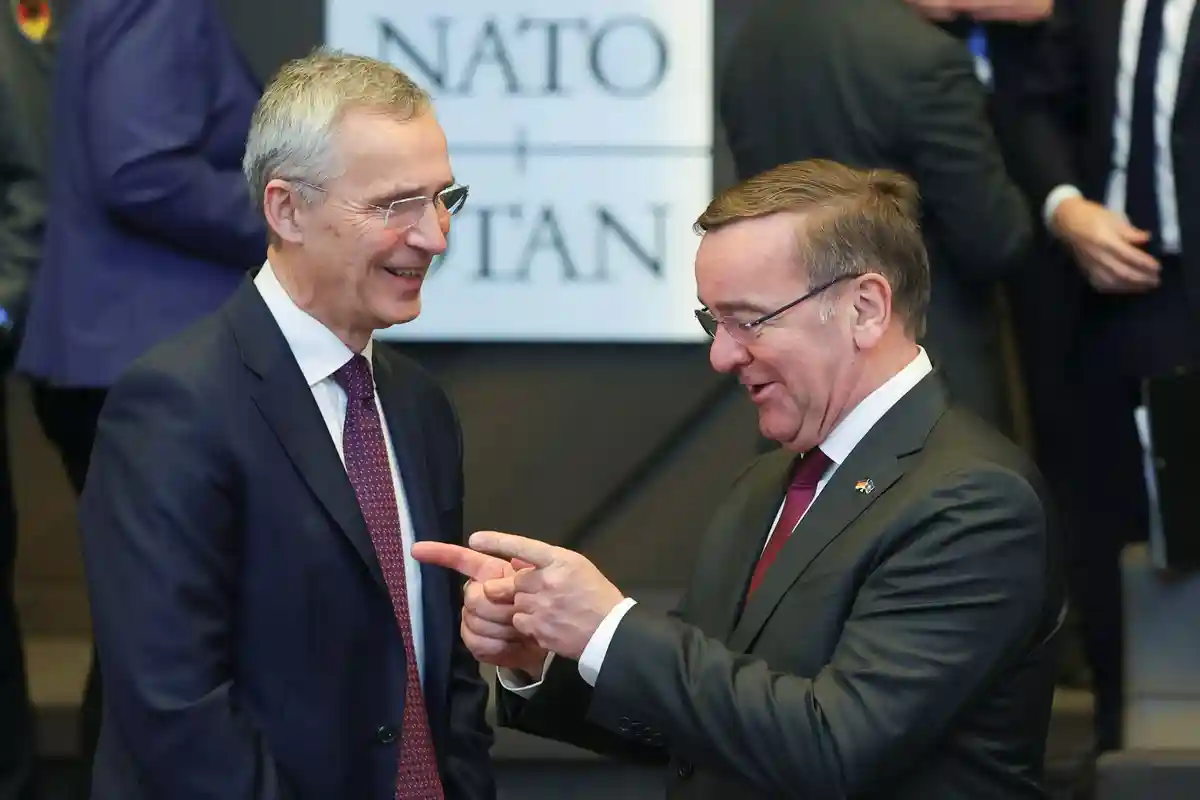 Встреча министров обороны стран НАТО