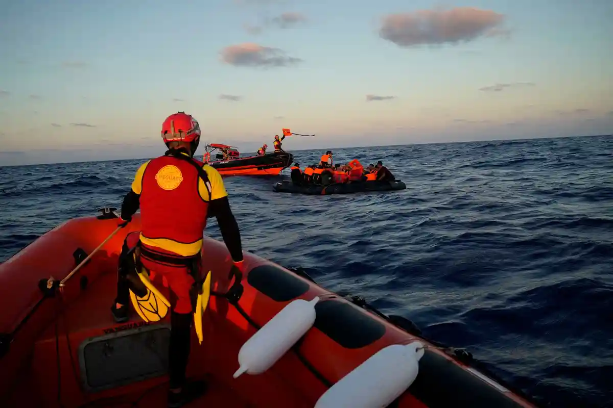 Италия усложняет работу морских спасателей