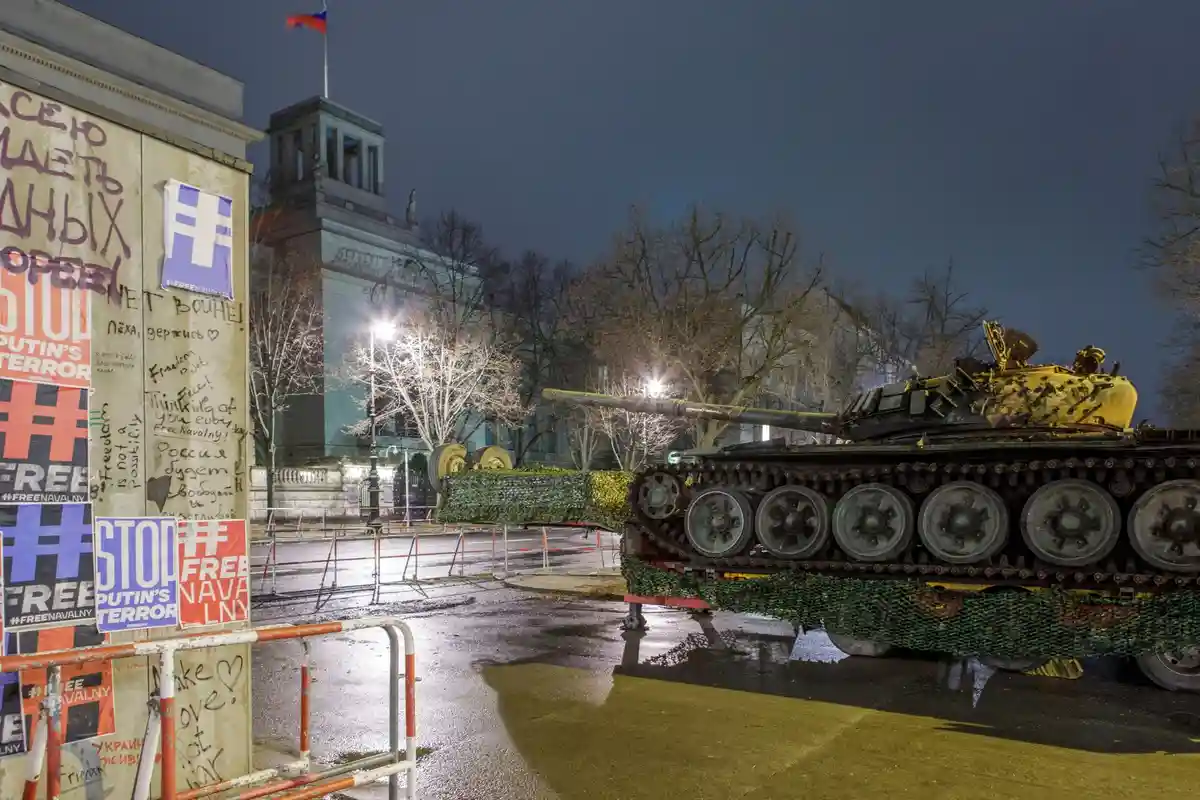 Обломки российского танка в Берлине