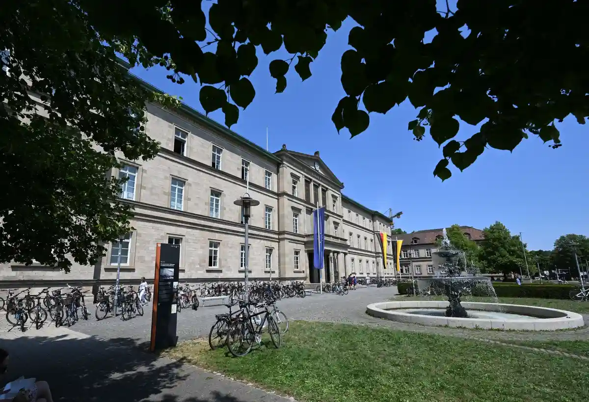 Университет Эберхарда Карлса в Тюбингене
