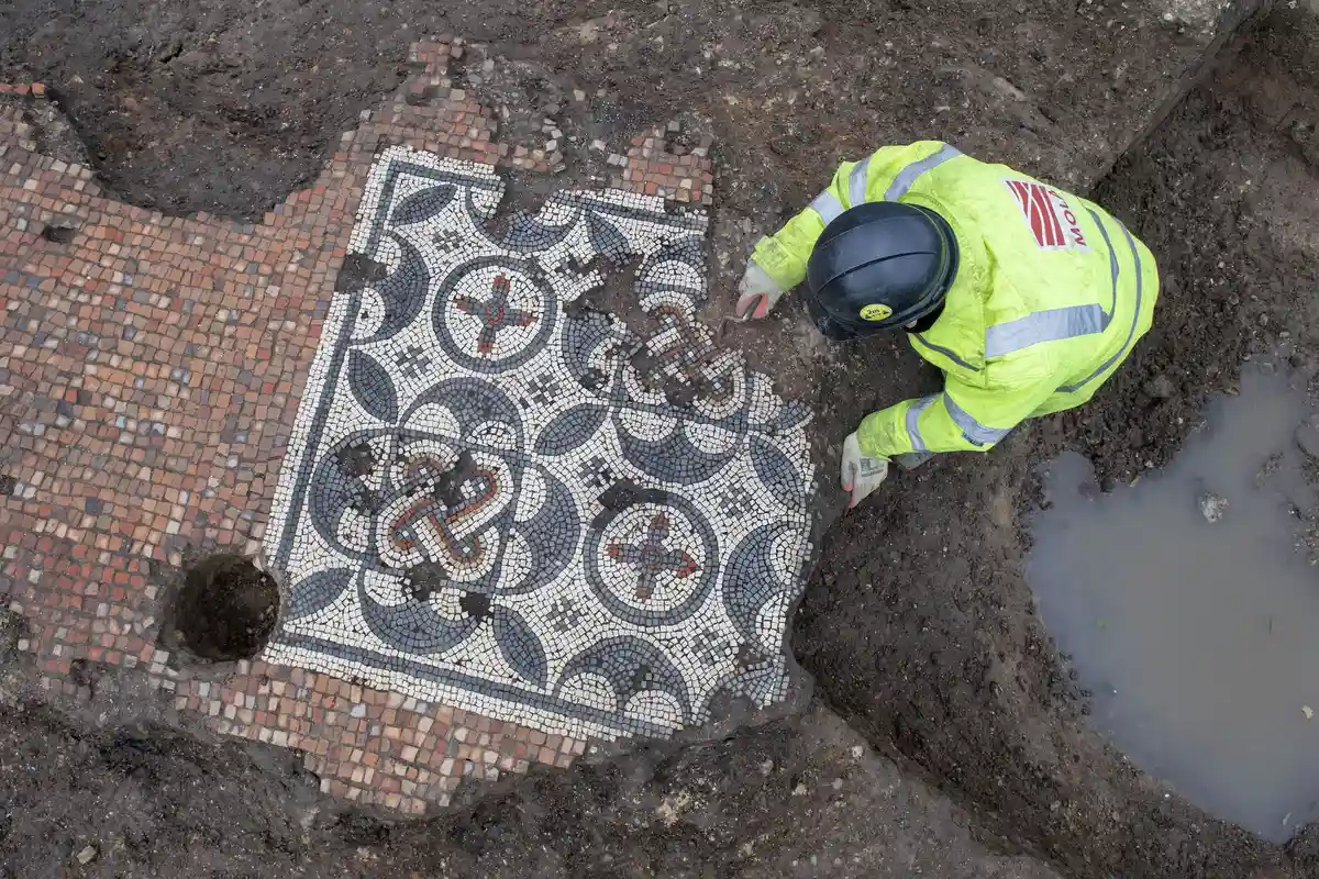 Находка римской мозаики в Лондоне