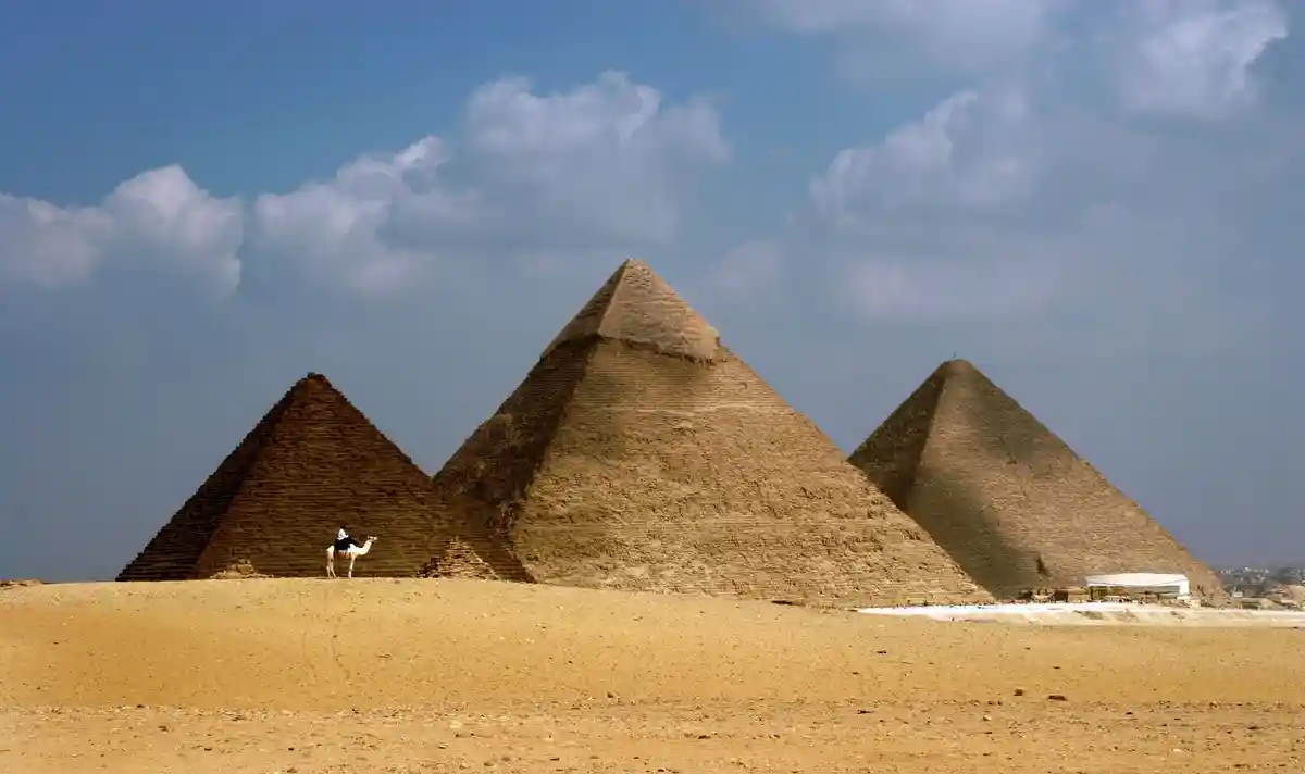 Новую камеру обнаружили в пирамиде Хеопса в Гизе