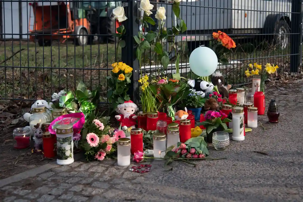 Траур по убитой девочке в Берлине