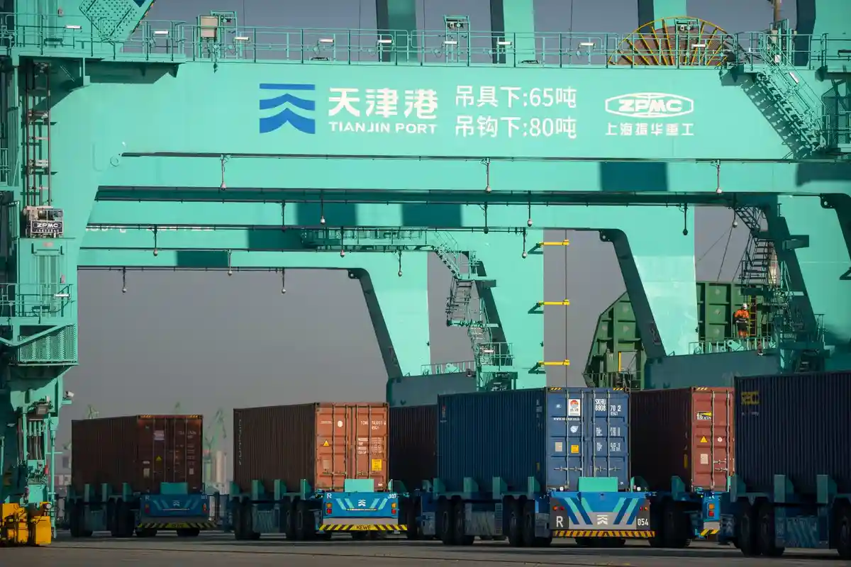 Экспорт Китая упал в начале года