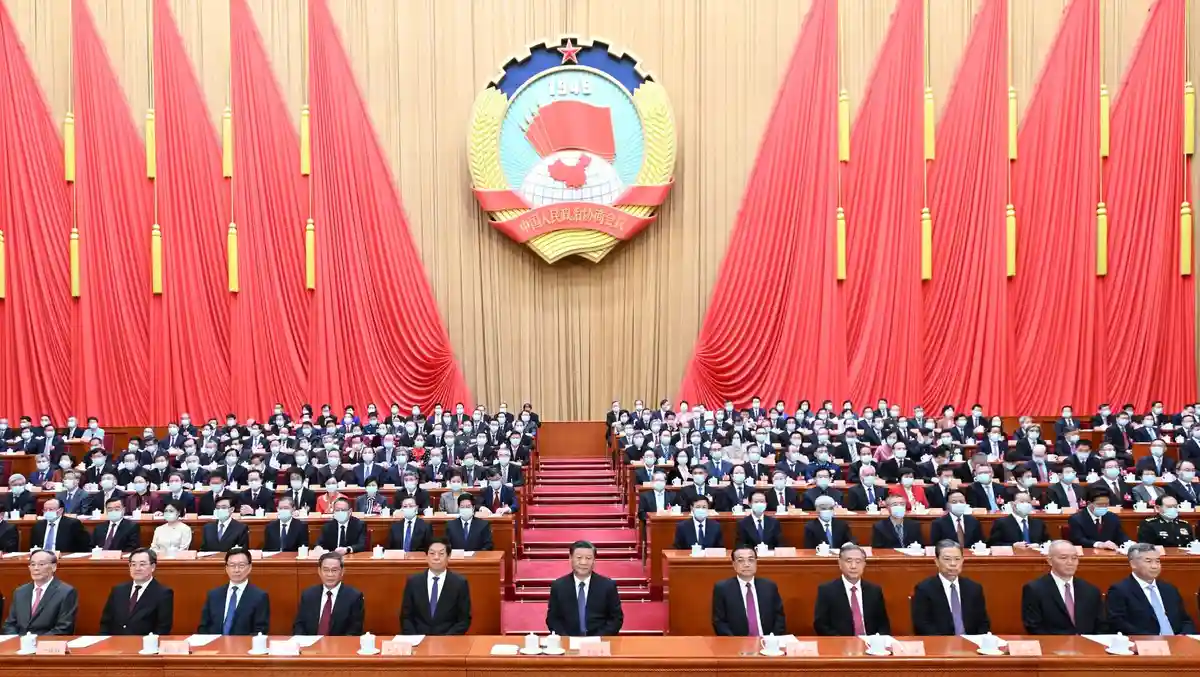 В Китае завершено формирование нового правительства