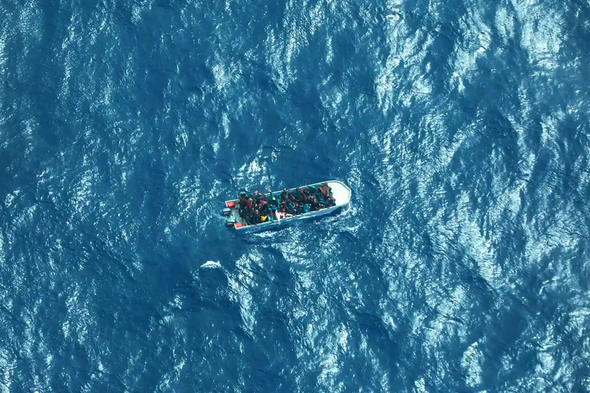 Авария лодки в Средиземном море