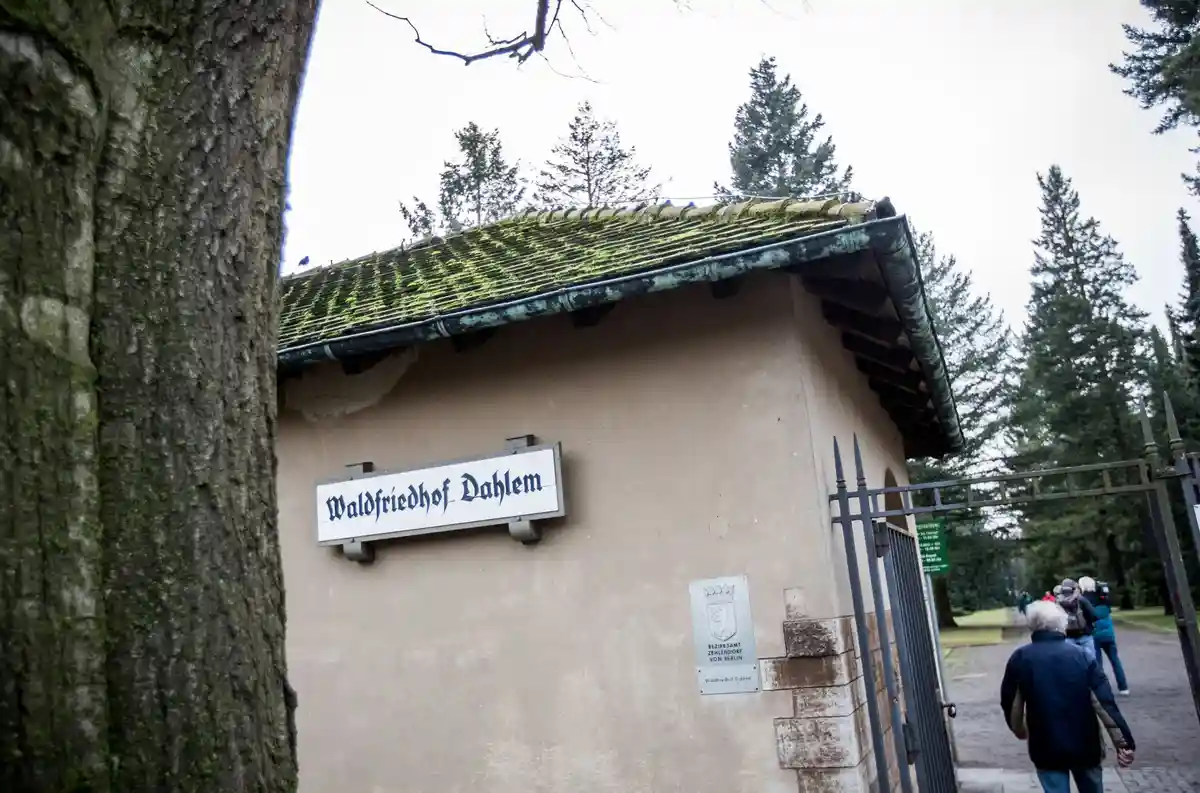 Лесное кладбище Далема