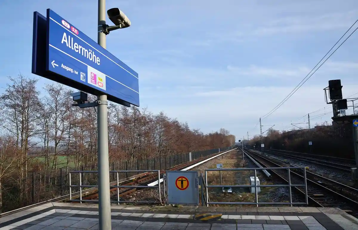 Платформа на станции скоростной железной дороги Allermöhe