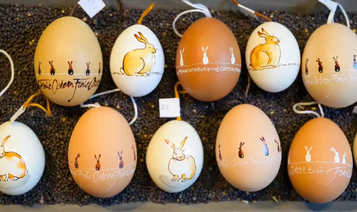 Рынок пасхальных яиц в музее Рундлингсмузеум