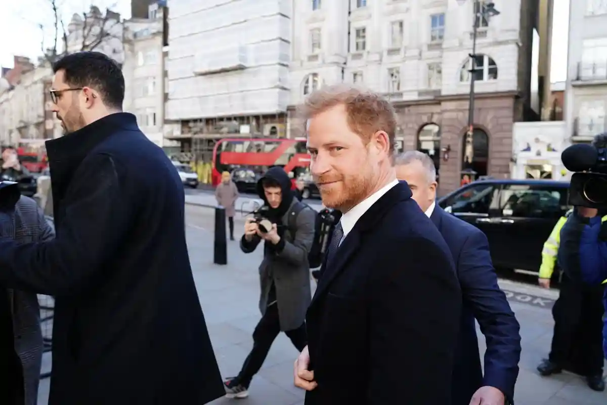 Принц Гарри прибыл в Лондон на слушания по иску против ANL