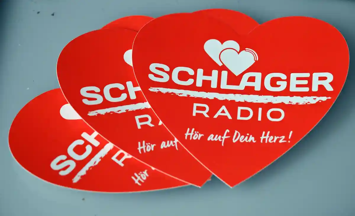 Начало работы Шлагерного радио в Саксонии