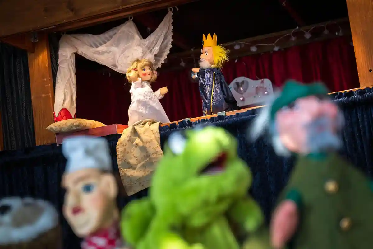 Кукловоды спасают немецкий язык