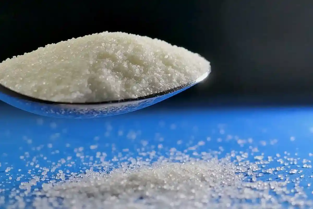 Соль в стиральной машине может стать дешевой альтернативой кондиционеру. Фото: moritz320 / pixabay.com