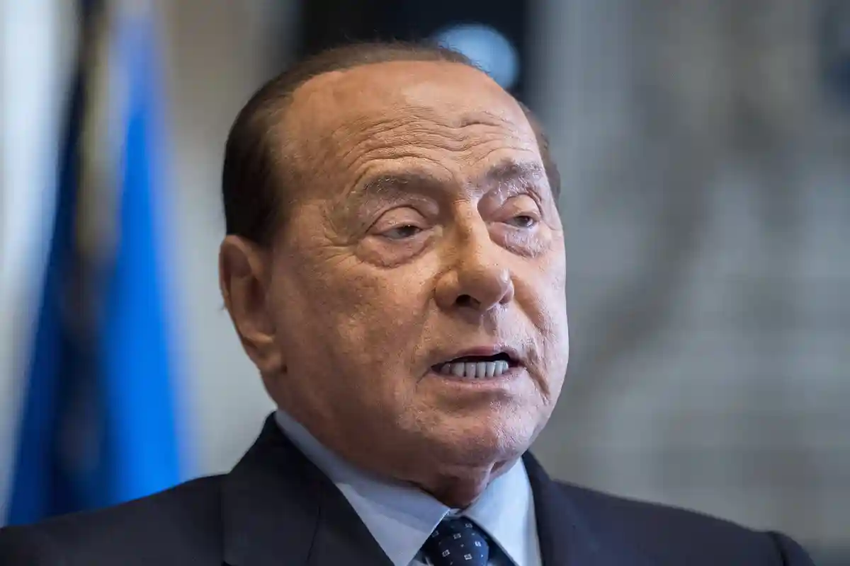 Состояние Берлускони стабильное