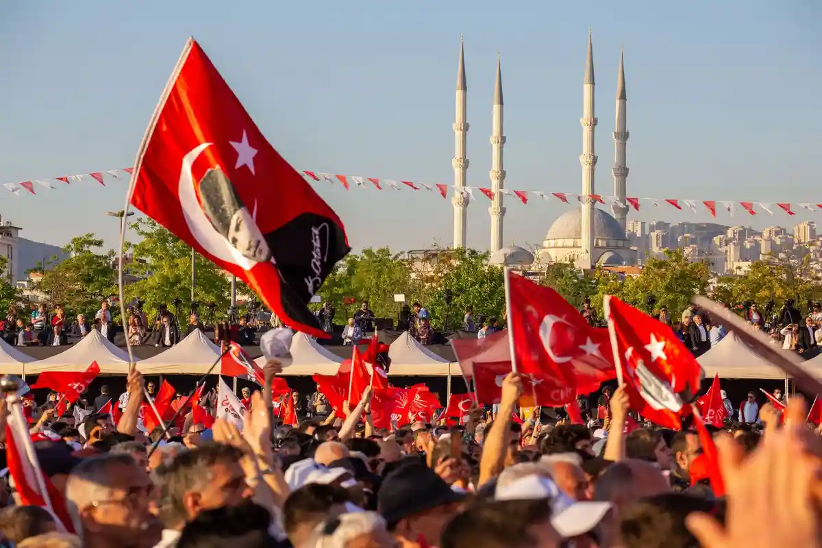 Эксперт: Выборы в Турции важны для будущего демократий