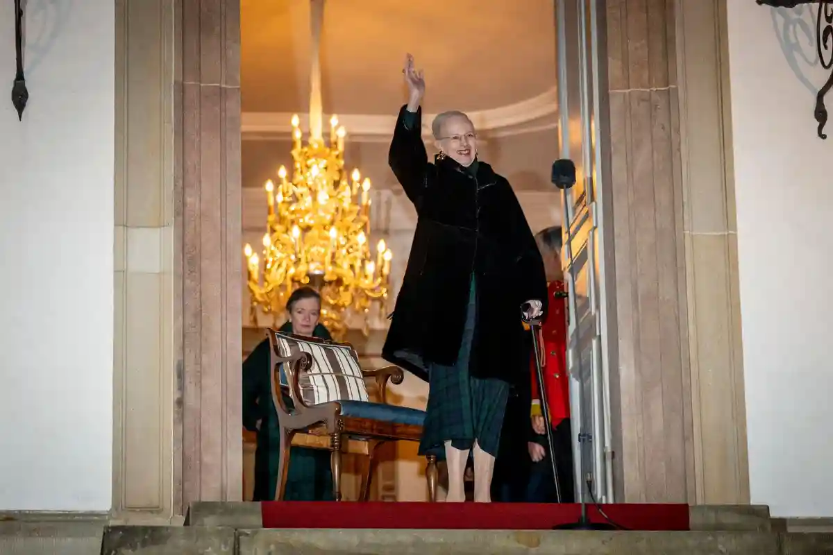 Датская королева впервые вышла в свет после операции