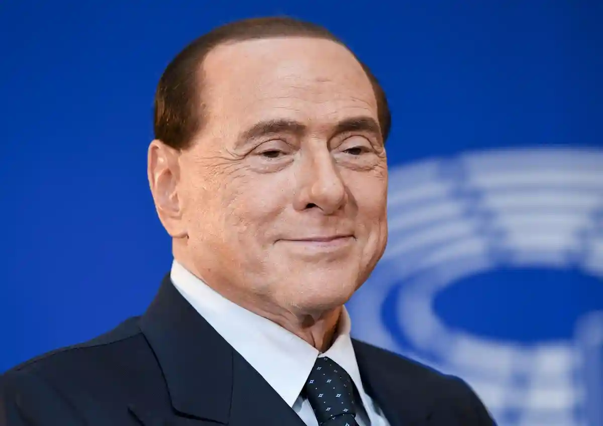 Состояние здоровья Берлускони улучшается