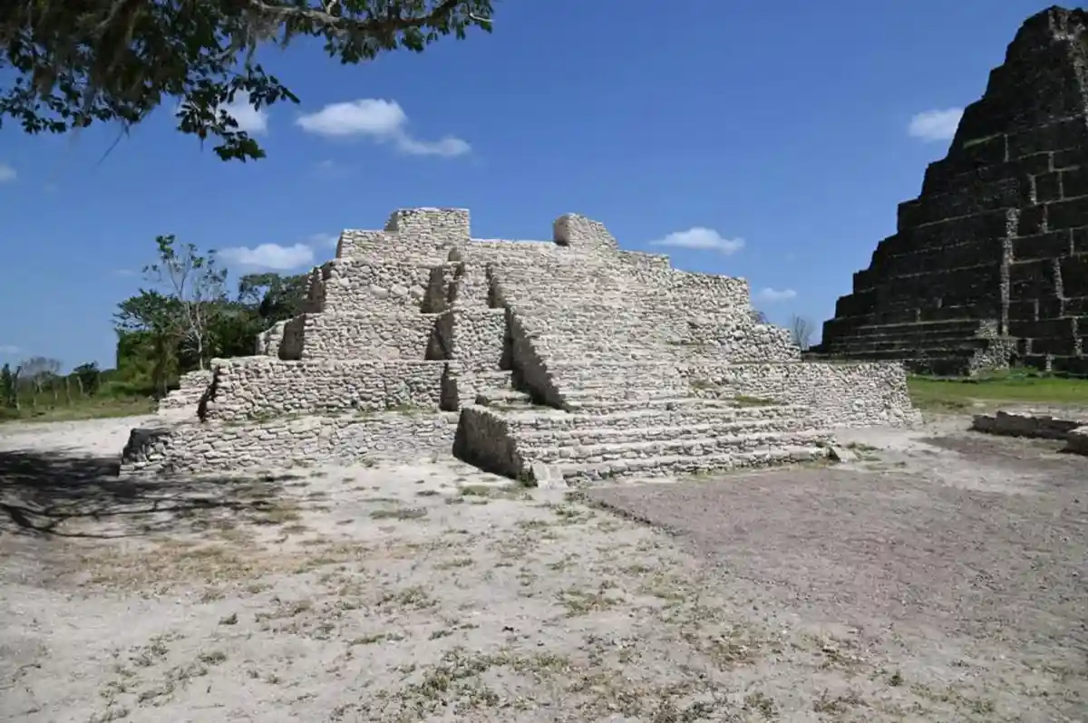 Десятки человеческих жертв майя обнаружены под пирамидой