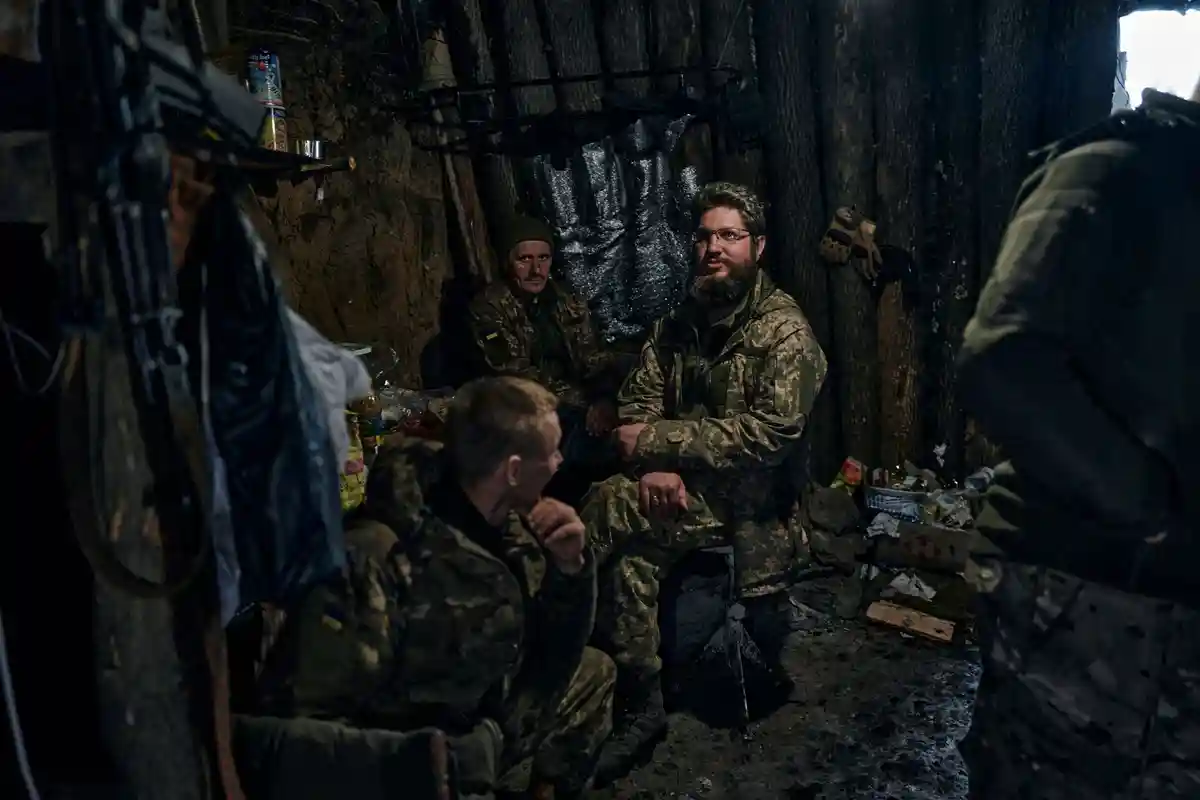 Война в Украине: Зеленский поблагодарил своих солдат