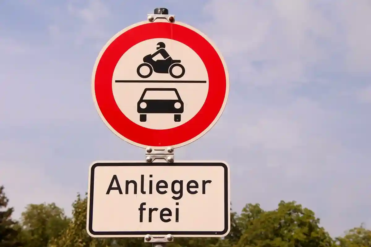 Дорожный знак в Германии, который многие не понимают. Фото: Hans-Jürgen Böckmann / flickr.com