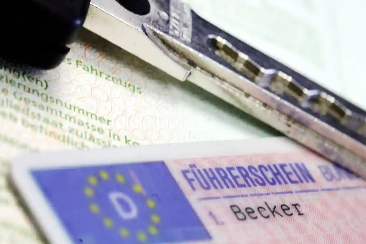 Получить водительское удостоверение можно дешевле в других странах ЕС. Фото: Marius Becker / dpa
