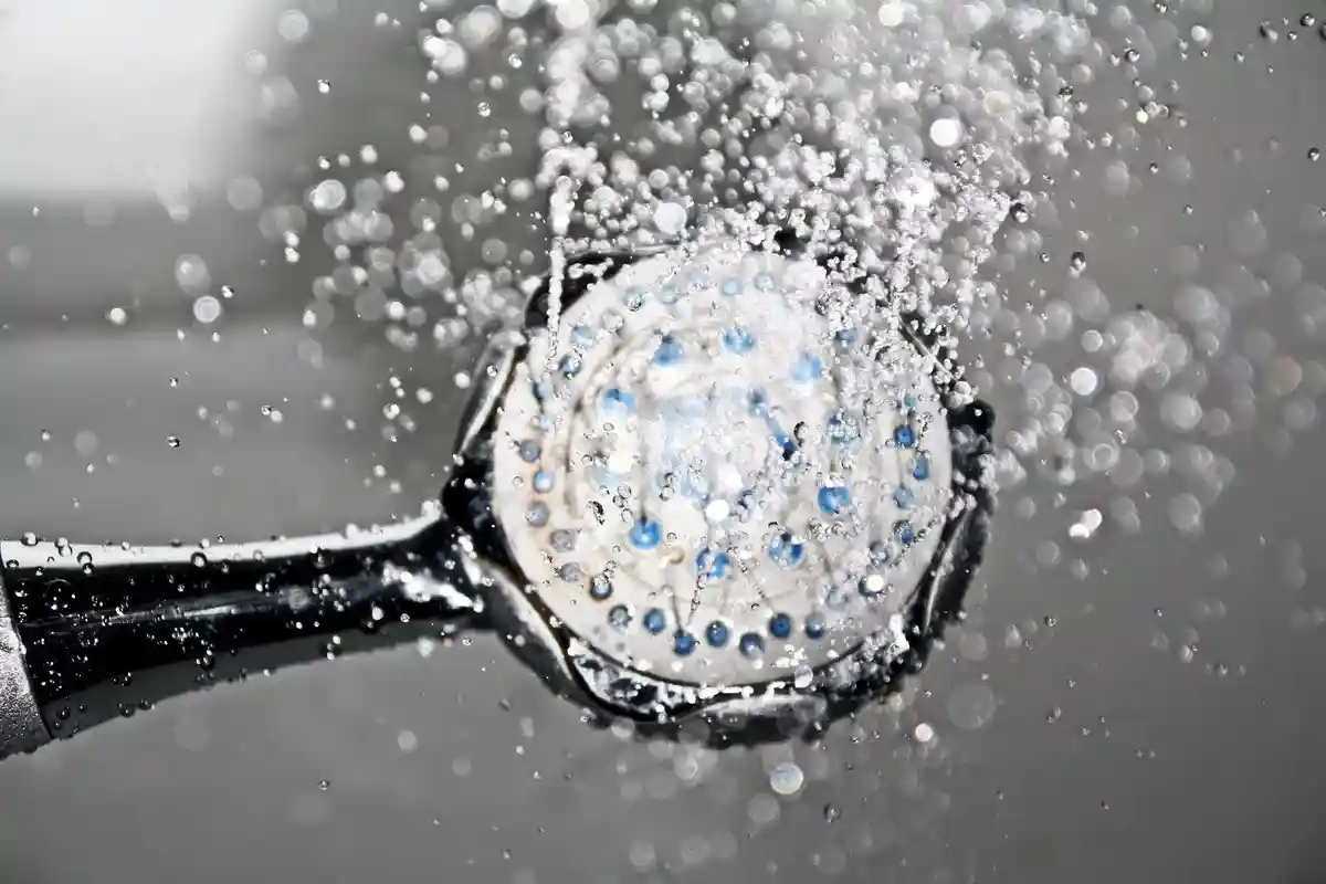 Громко принимать душ в Германии запрещено по ночам. Фото: Pixabay / pexels.com