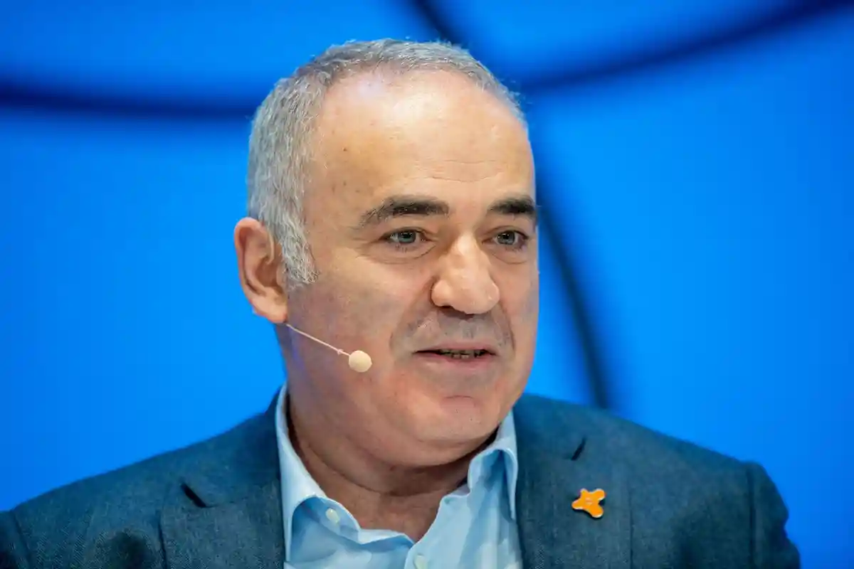 Беспилотник в Кремле: Каспаров не верит в инсценировку