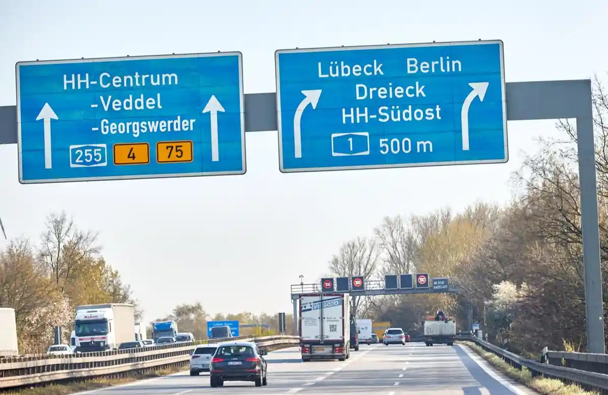 Закрытие трассы A1 в направлении Любека