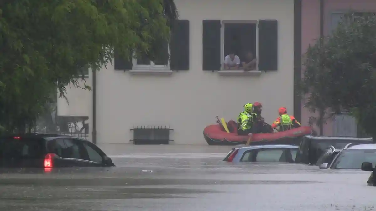 В Италии наводнения - около 900 человек эвакуированы