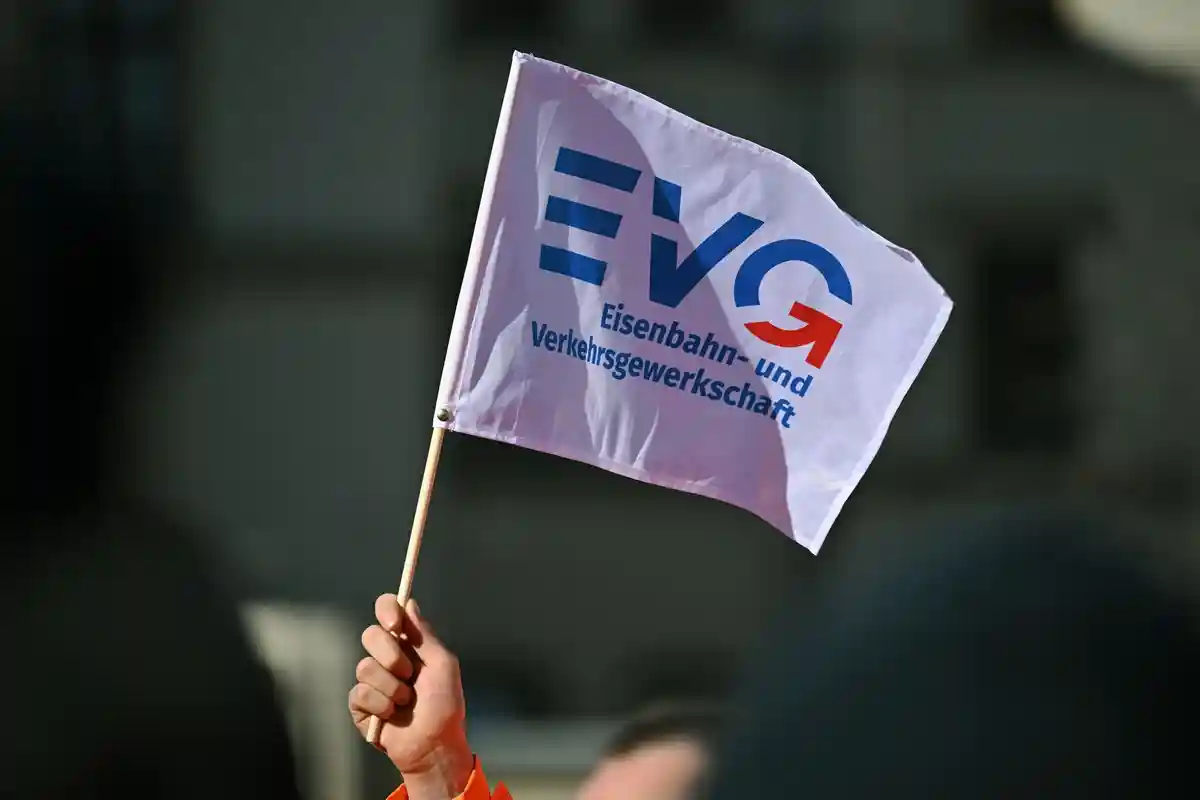 Deutsche Bahn и профсоюз EVG хотят провести переговоры