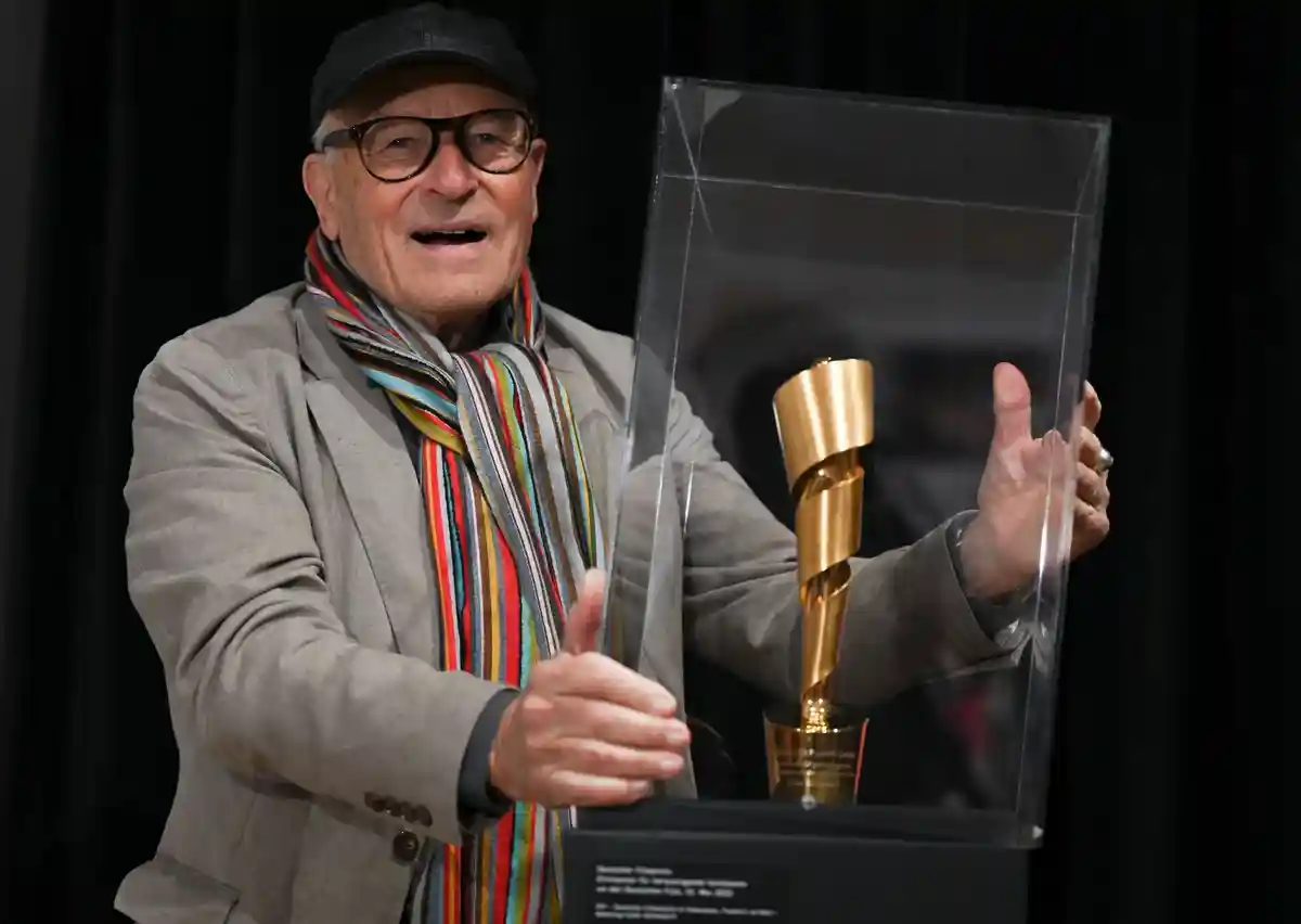 Висбаден посвятил выставку лауреату "Оскара" Шлёндорфу
